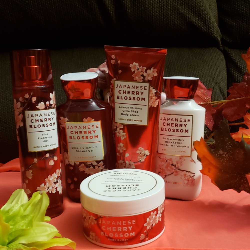 SOLD Japanese Cherry Costmetics 5-PC Set - Picture 1 of 8